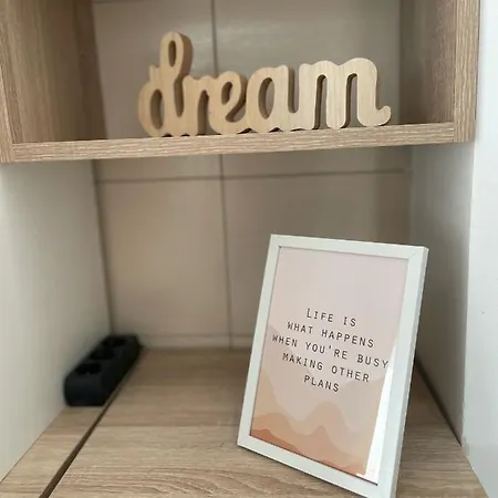 West View By Apartment